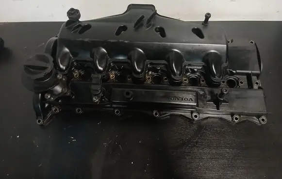 Volvo V70 Rocker cam cover 30743312