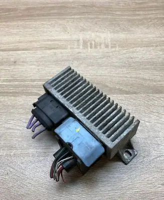 Renault Laguna III Glow plug pre-heat relay 8200558438A