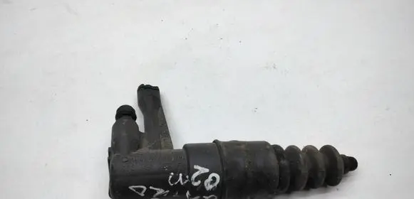 Clutch slave cylinder