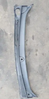 Dacia Duster II Wiper trim 668113292R