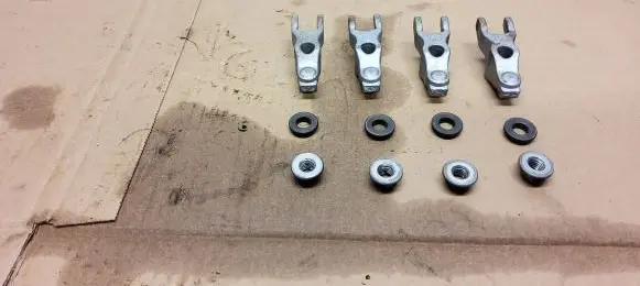 Opel Insignia A Fuel Injector clamp holder 294763