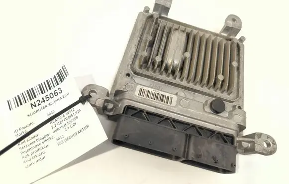 Mercedes-Benz E W212 Engine control unit/module ECU A6519007500