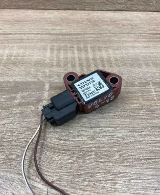 Volvo V50 Airbag deployment crash/impact sensor 30737138 8840A6