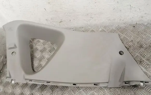 Toyota Verso Rear side glass trim 624700F030B0 624700F030