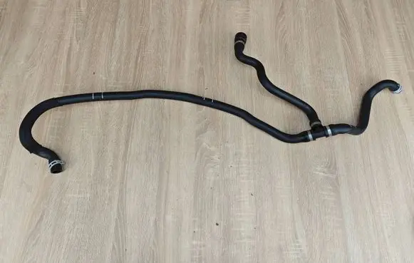 BMW 8 G16 Engine coolant pipe/hose 9348173