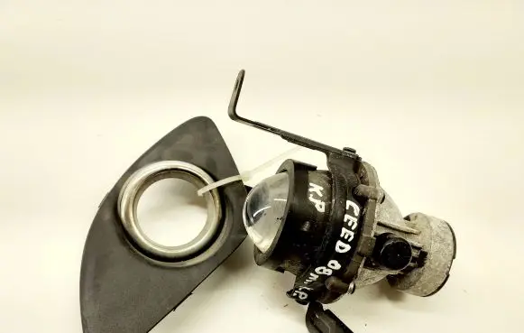 KIA Ceed Front fog light 865661H000 02BE132307