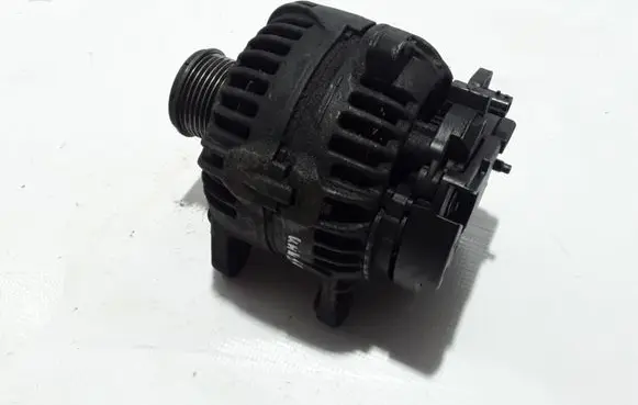 Renault Kangoo II Generator/alternator 8200660034