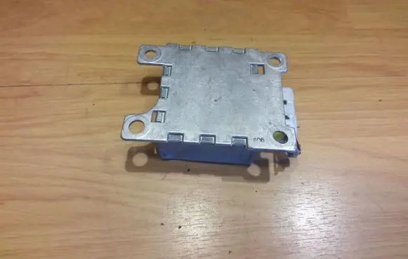 Nissan Primera Airbag control unit/module 0285001189 285562F500