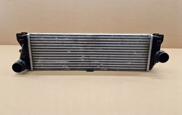 Mercedes-Benz Sprinter W907 W910 Intercooler radiator