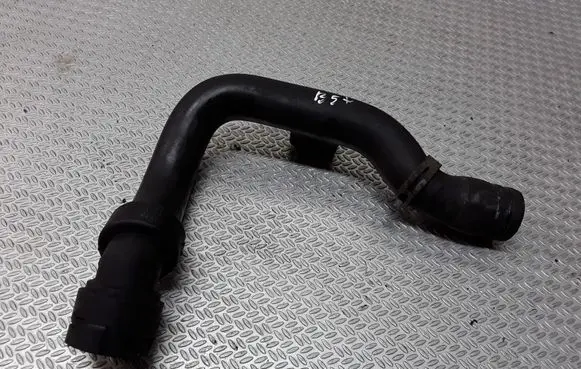 Volkswagen PASSAT B5.5 Engine coolant pipe/hose 8D0121101AD