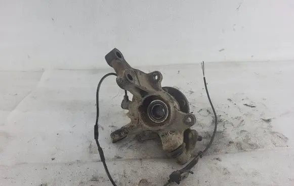 Toyota Avensis T250 Front wheel hub spindle knuckle