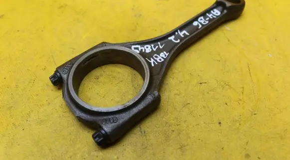 Audi A4 S4 B6 8E 8H Piston with connecting rod 079D