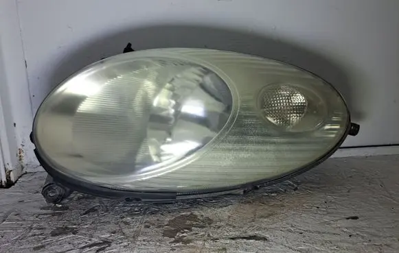 Nissan Micra Headlight/headlamp