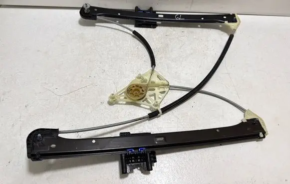 Audi Q7 4M Rear window lifting mechanism without motor 4M0839461A