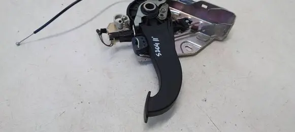 Mercedes-Benz C W204 Handbrake/parking brake lever assembly A2044200984 2044200984
