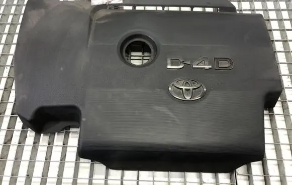 Toyota Avensis T270 Engine cover (trim) 