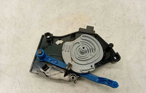 Audi A4 S4 B8 8K Air flap motor/actuator K9749006 EFB430 14042011