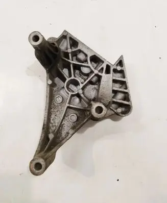 Volkswagen Touran I Engine mounting bracket 03g199207g