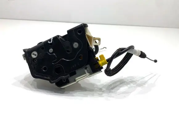 Audi A4 S4 B8 8K Rear door lock 8K0839015C