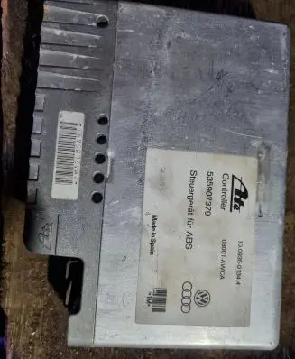Volkswagen PASSAT B3 ABS control unit/module 535907379