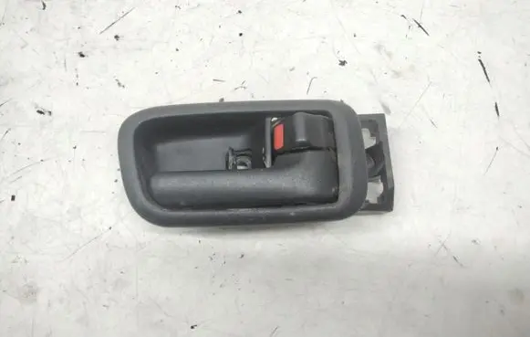 Toyota RAV 4 (XA20) Rear door interior handle
