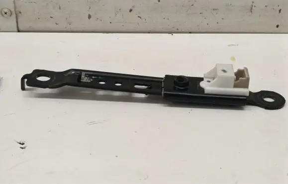 Hyundai Tucson IV NX4 Seat belt adjustment rail 
