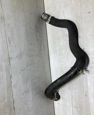 Dacia Sandero III Engine coolant pipe/hose 215010575R