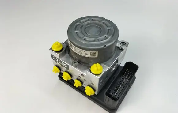 Volkswagen Golf VII ABS Pump 5Q0614517K 10022002474