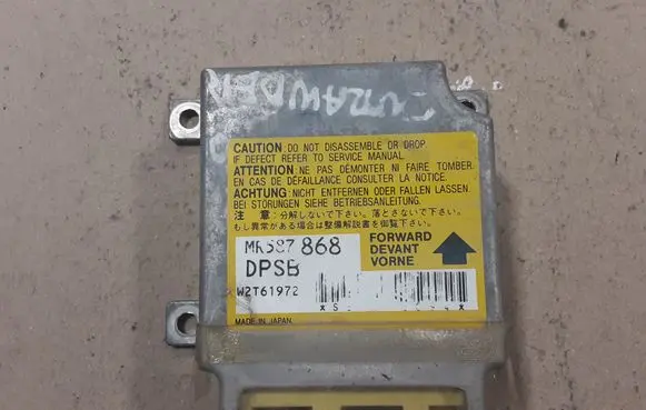 Mitsubishi Outlander Airbag control unit/module MR587868