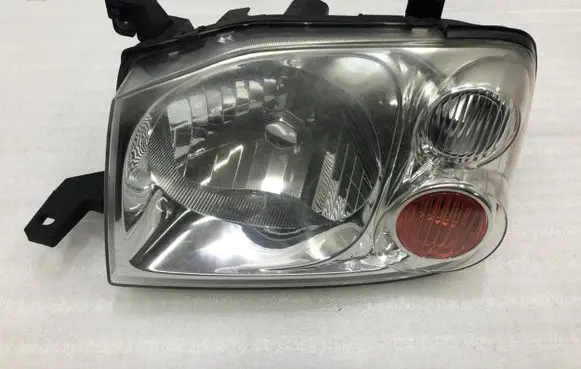 Nissan NP300 Headlight/headlamp