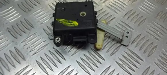 Nissan Almera Tino A/C air flow flap actuator/motor 3N58030820