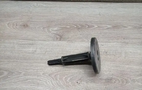 Volvo S60 Spare wheel mounting bracket 9182896