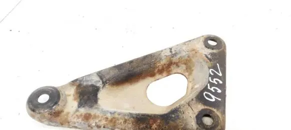 Opel Zafira B Engine mounting bracket
