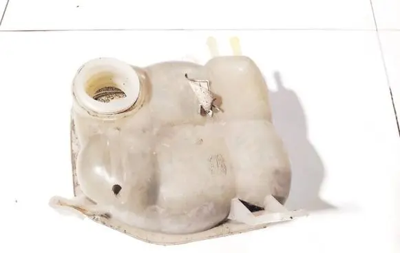 Ford Transit Coolant expansion tank/reservoir yc158a080ad yc15-8a080-ad