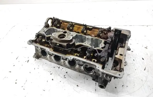 BMW 3 E90 E91 Engine head 7559168
