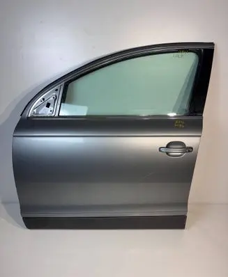 Audi Q7 4L Front door LY7G