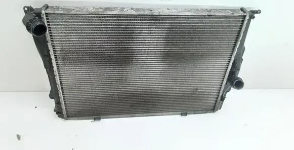 BMW 3 E90 E91 Coolant radiator 7559273 17117559273