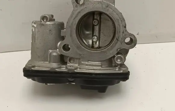 Ford Focus Throttle valve A32EB 50989002