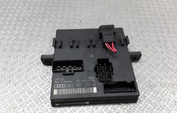 Audi A4 S4 B7 8E 8H Comfort/convenience module 8E0907279N
