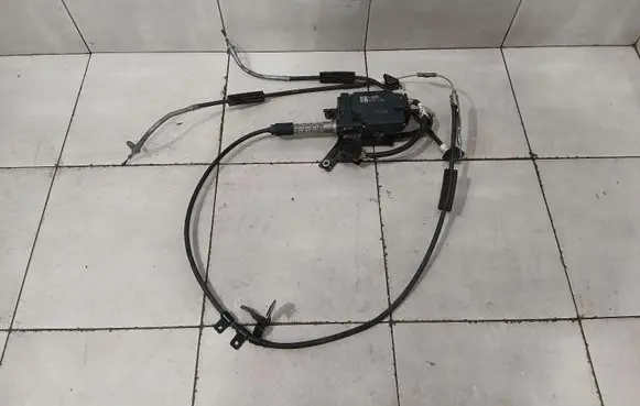 Chevrolet Corvette C7 Hand brake/parking brake motor 84145926