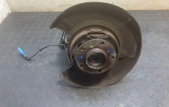 BMW 5 E60 E61 Rear wheel hub spindle/knuckle