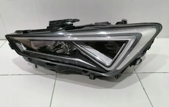 Seat Leon IV Headlight/headlamp