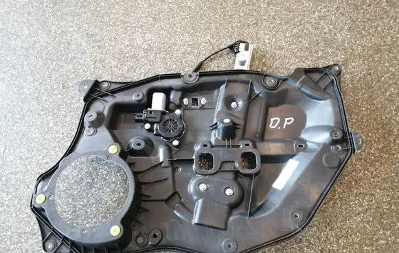 Mazda CX-3 Front door window regulator with motor D09L5897X DA6R5897X