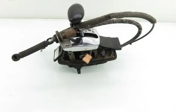 Volkswagen PASSAT B5 Gear shifter/selector 3B1713111G