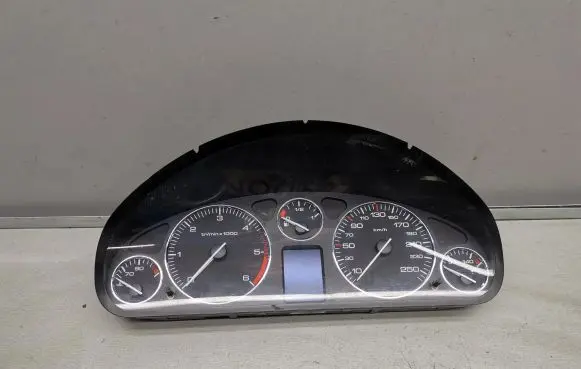 Peugeot 407 Speedometer (instrument cluster) 9658138280