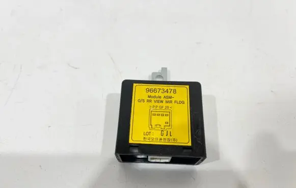 Chevrolet Captiva Wing mirror control module 96673478