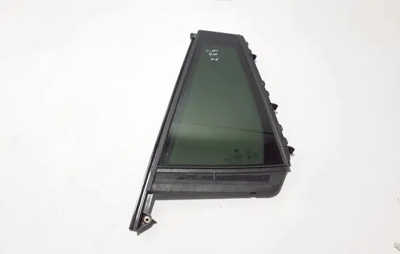 BMW X3 G01 Rear vent window glass 7410055
