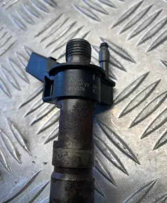 BMW 3 E90 E91 Fuel main line pipe 7805428