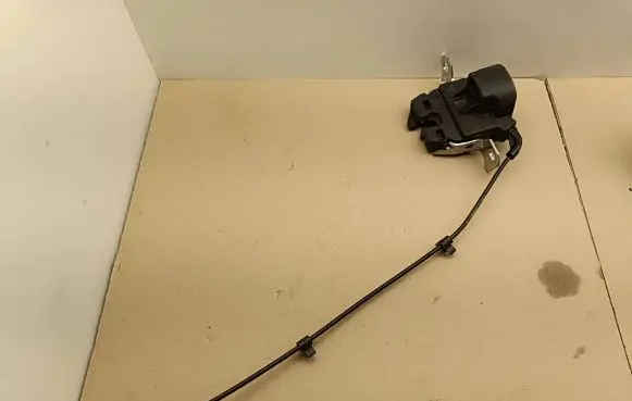 Mercedes-Benz C W205 Seat back rest lock catch A2059200476