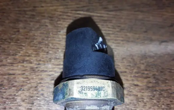 Audi A4 S4 B6 8E 8H Sensor 321959401C